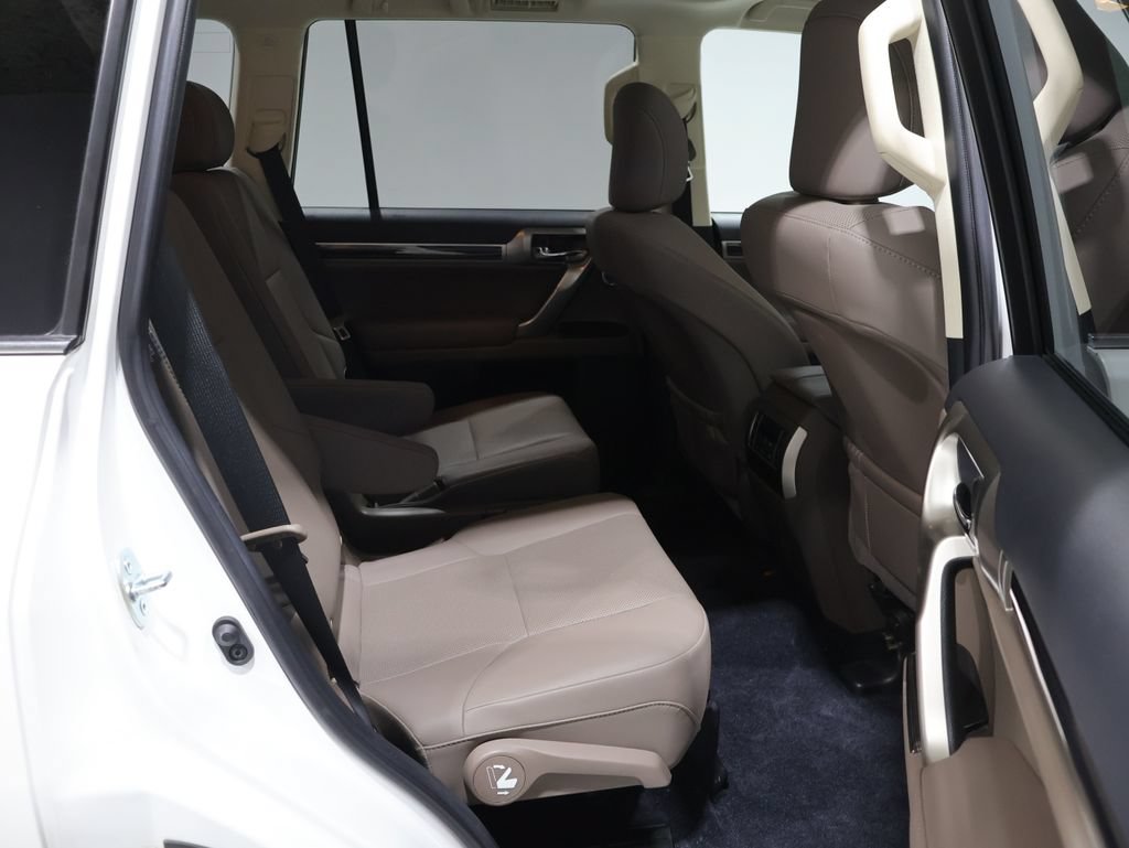 Used 2021 Lexus GX 460 Premium AWD/4WD image 22
