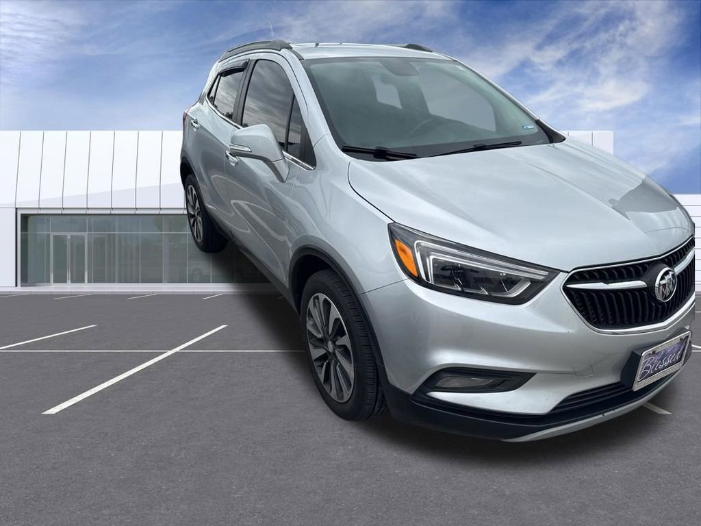 Used 2019 Buick Encore Essence AWD/4WD image 3