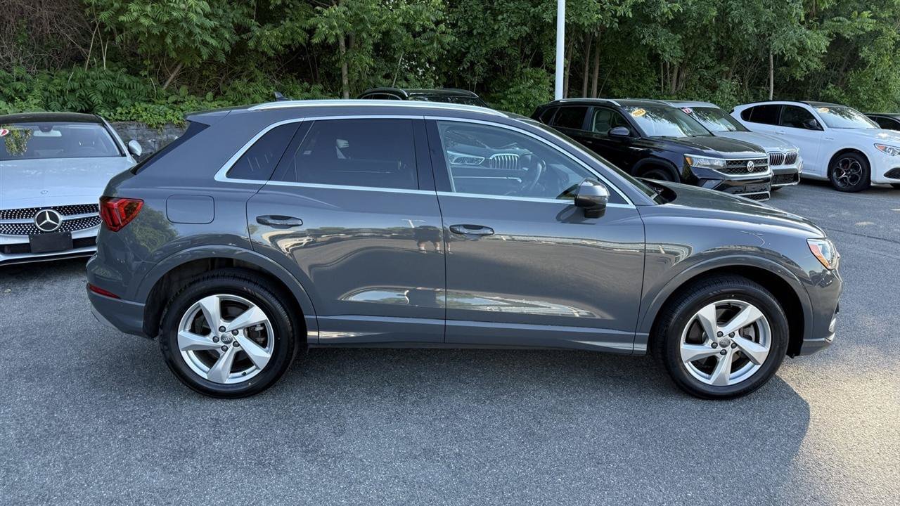 Used 2020 Audi Q3 2.0T Premium w/ Convenience Package AWD/4WD image 20