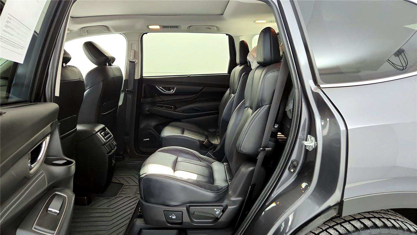 Used 2023 Subaru Ascent Limited w/ Technology Package image 20