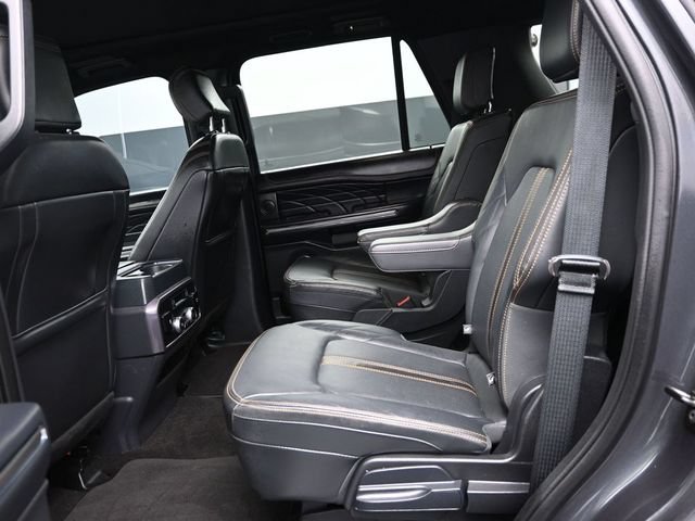 Used 2022 Ford Expedition Platinum AWD/4WD image 9