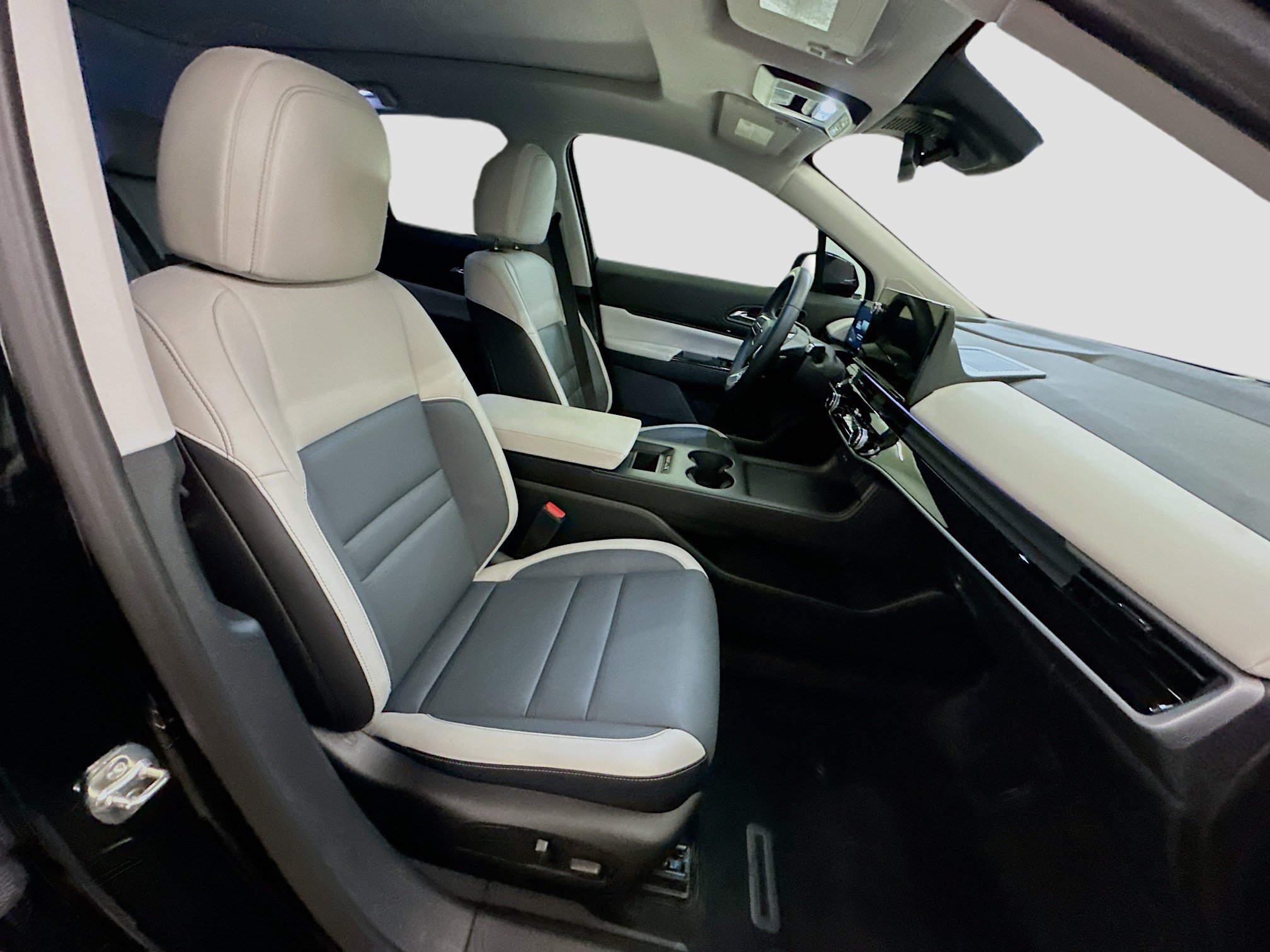 Used 2025 Honda Prologue Touring image 34