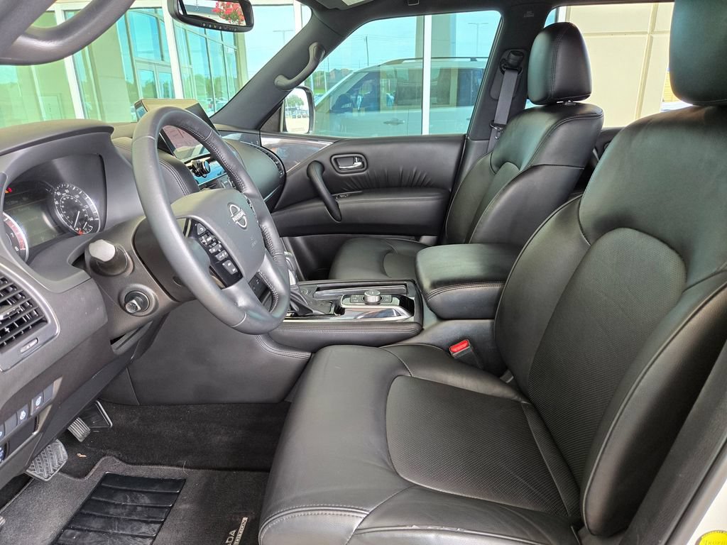 Used 2024 Nissan Armada SL w/ Midnight Edition Package RWD image 9