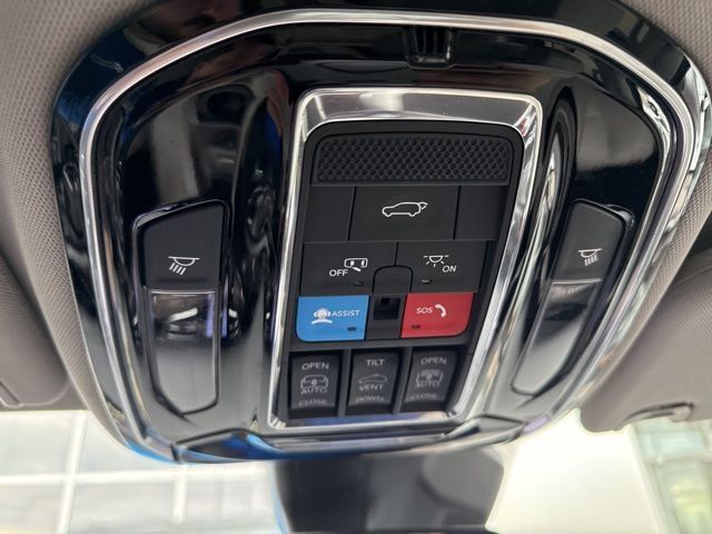 Used 2022 Jeep Grand Wagoneer Series I image 17