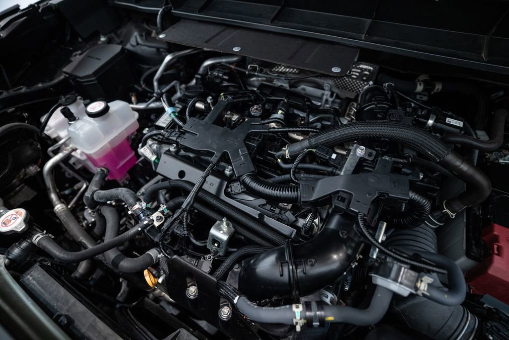 Used 2023 Toyota Highlander XLE AWD/4WD image 41