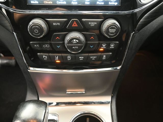 Used 2021 Jeep Grand Cherokee Laredo X image 4