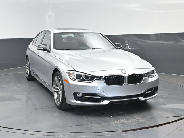 Used 2014 BMW 335i xDrive Sedan AWD/4WD image 2