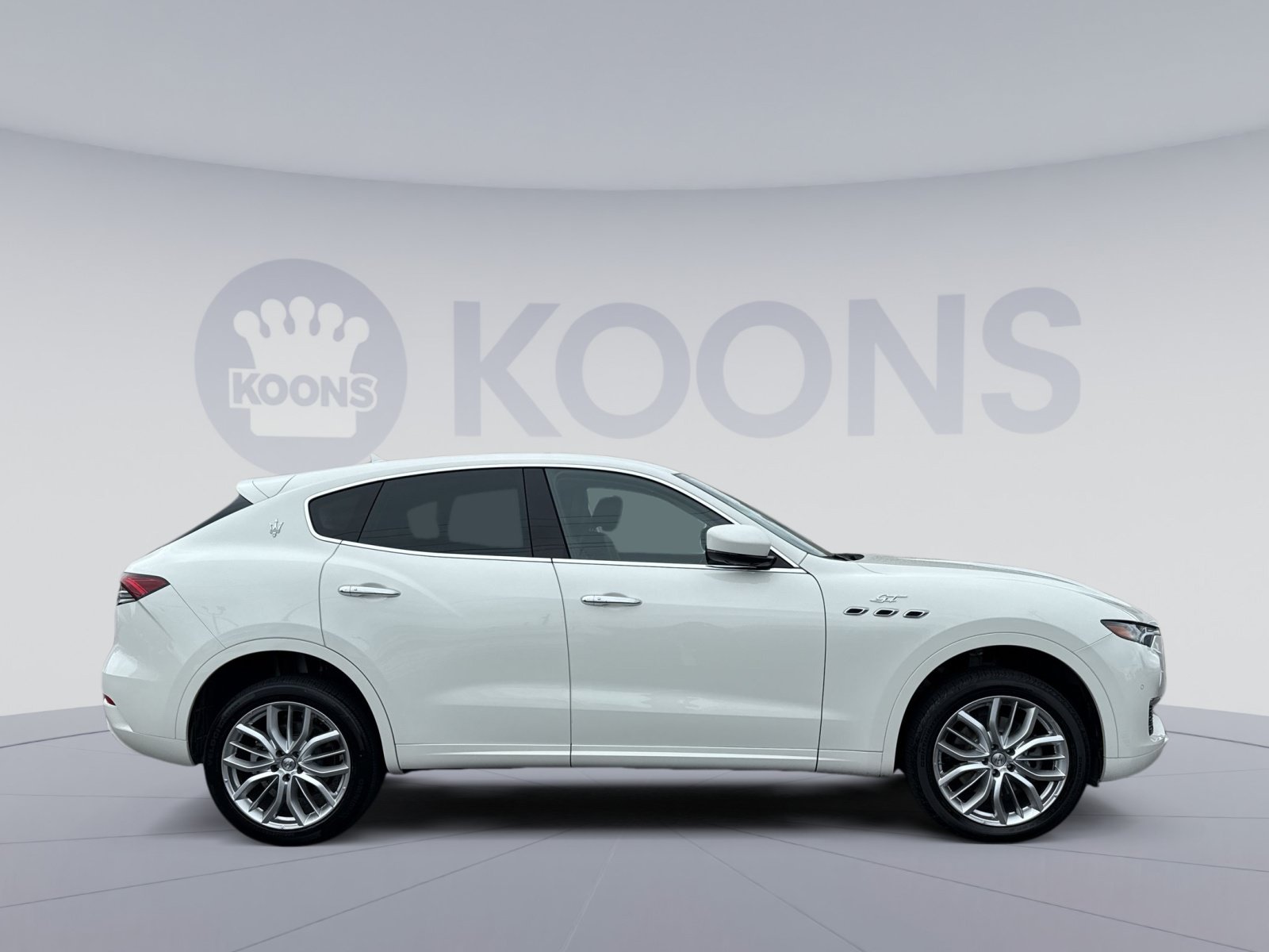 Used 2022 Maserati Levante GT AWD/4WD image 8
