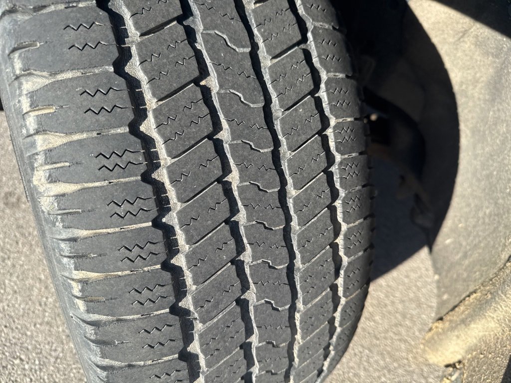 Used 2011 Jeep Grand Cherokee Laredo image 12