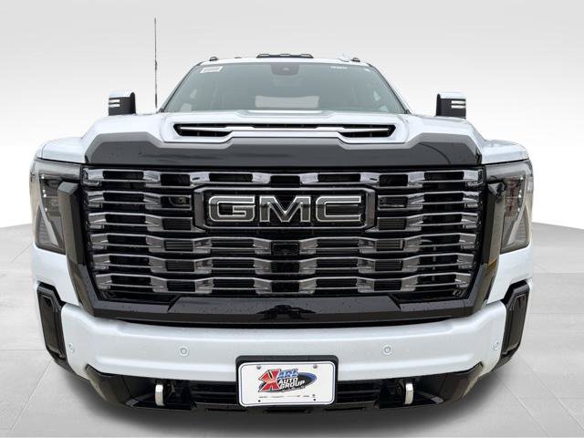 New 2026 GMC Sierra 3500 Denali Ultimate AWD/4WD image 9