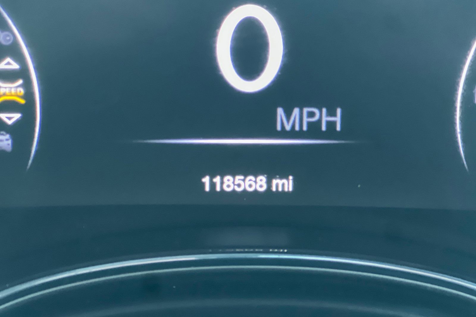 Used 2021 Jeep Grand Cherokee Limited w/ Luxury Group II image 26