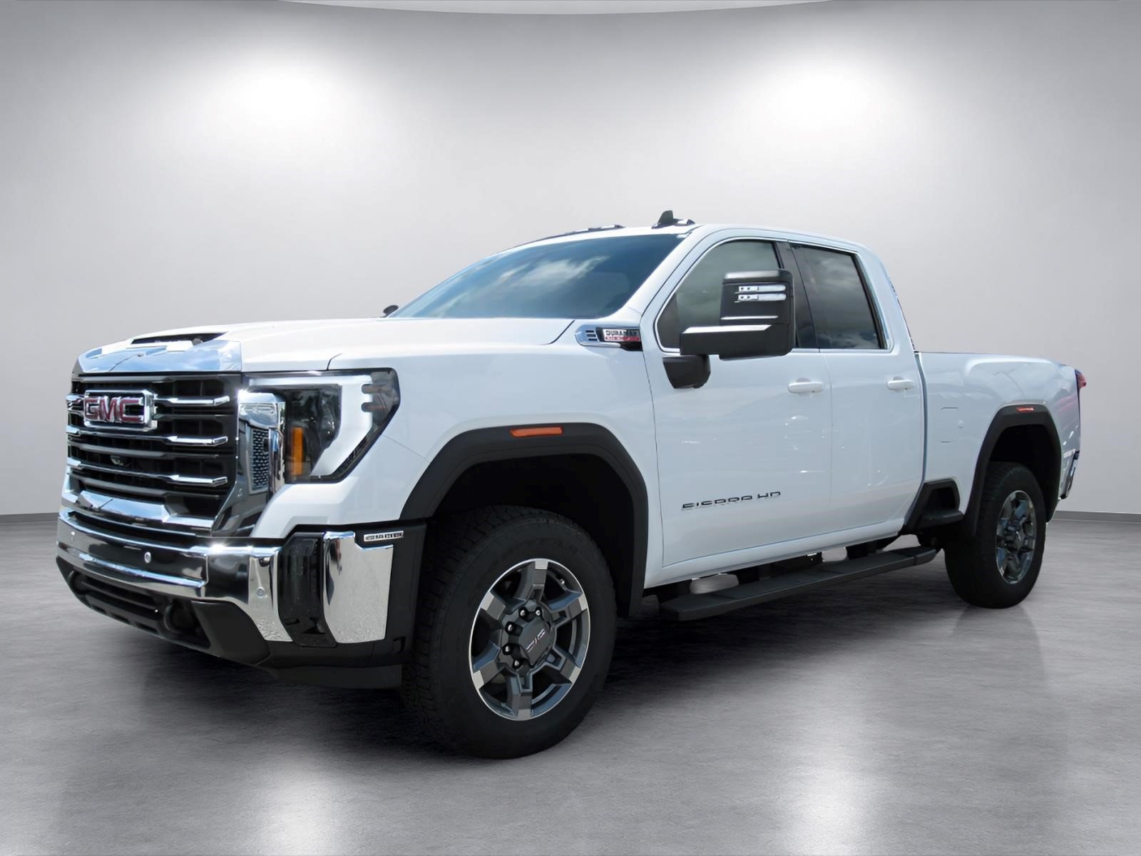 New 2026 GMC Sierra 2500 SLE w/ SLE Value Package; AWD/4WD image 3