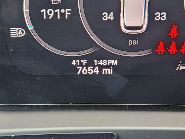 Used 2024 Porsche Cayenne image 30