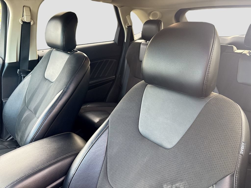 Used 2018 Ford Edge Sport w/ Technology Package AWD/4WD image 21
