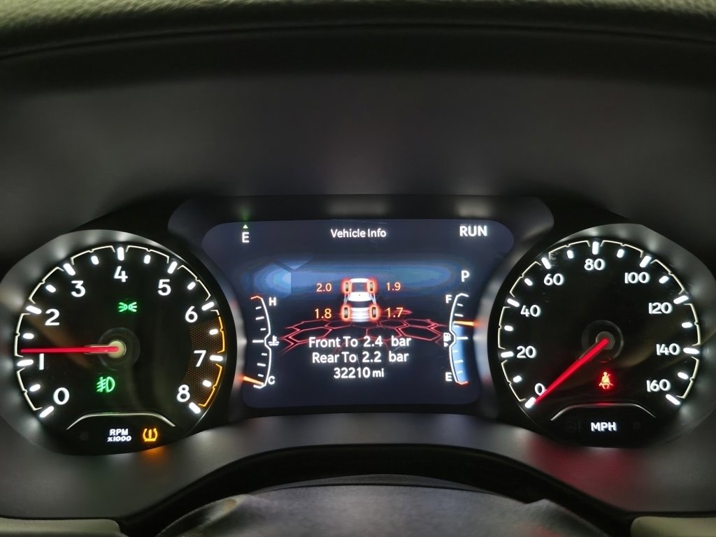 Used 2024 Jeep Compass Limited image 27