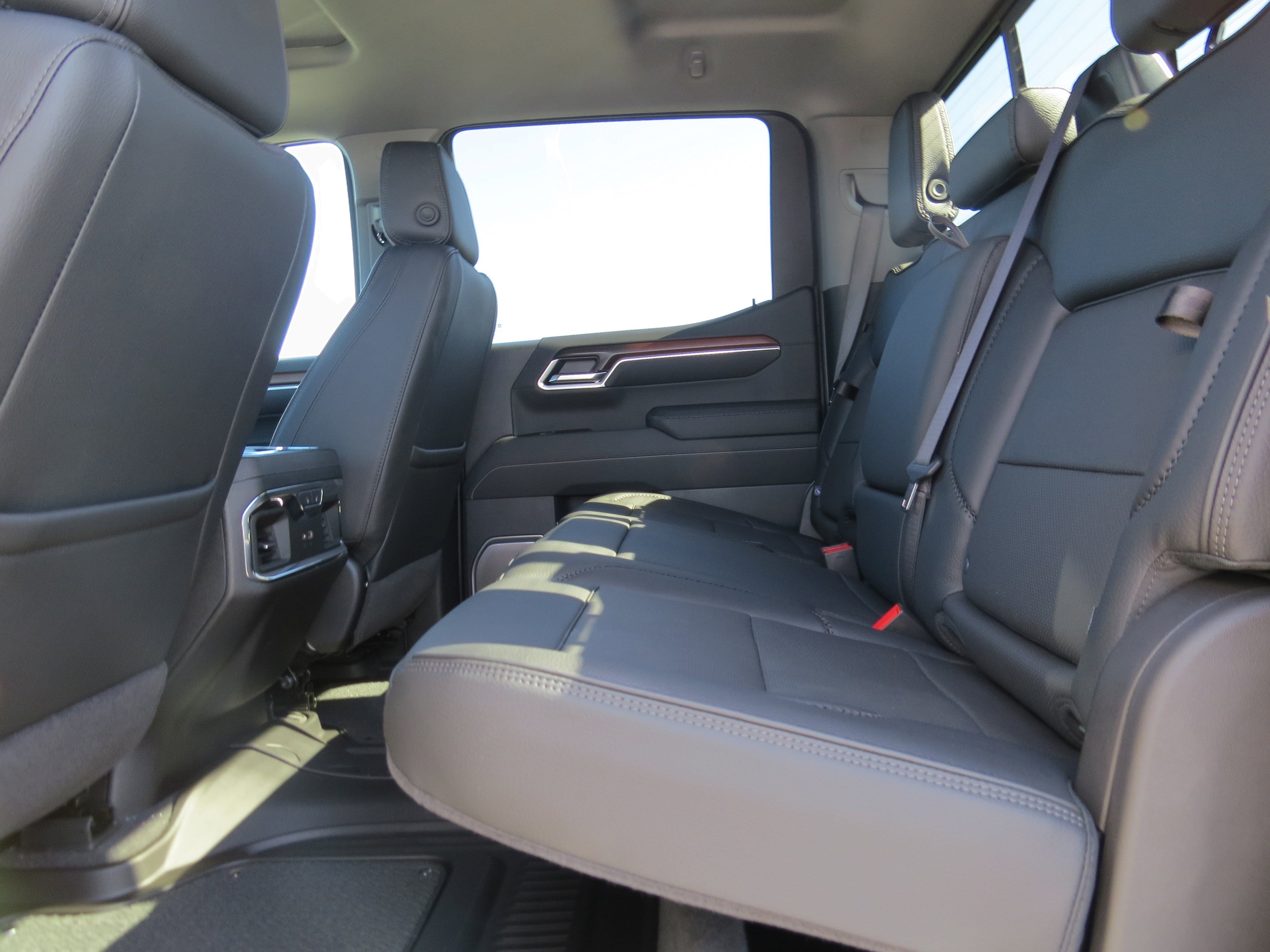 New 2026 GMC Sierra 1500 Denali w/ Technology Package image 18