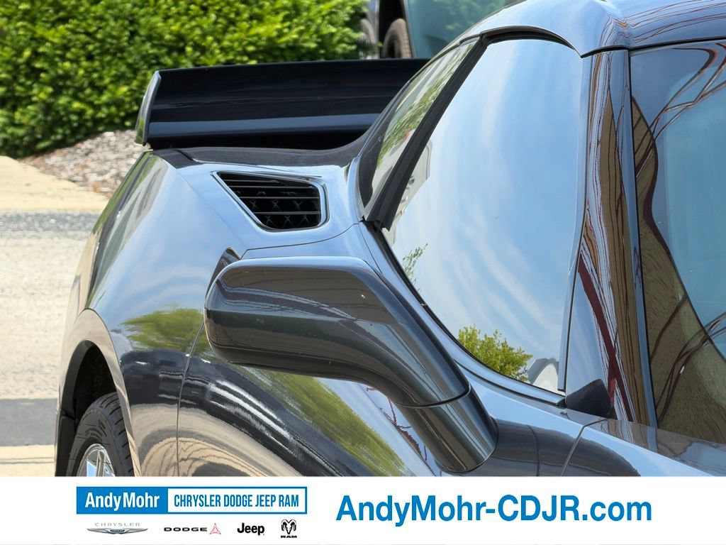 Used 2014 Chevrolet Corvette Stingray Coupe w/ 2LT Preferred Equipment Group RWD image 4