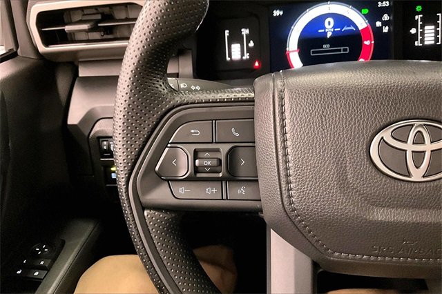 Used 2025 Toyota Tacoma SR image 21