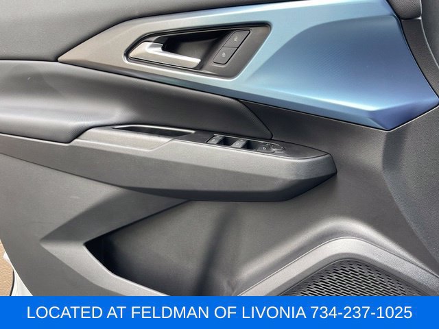 Certified 2024 Chevrolet Equinox EV LT FWD image 18