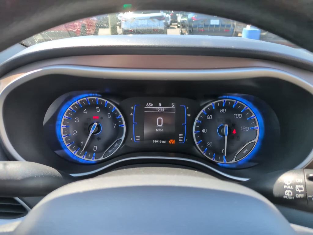 Used 2021 Chrysler Voyager Lxi FWD image 28