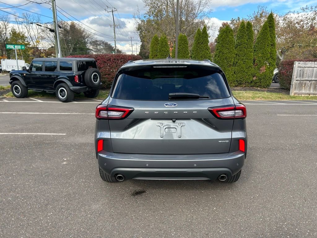 Certified 2023 Ford Escape ST-Line w/ Tech Pack #1 image 7