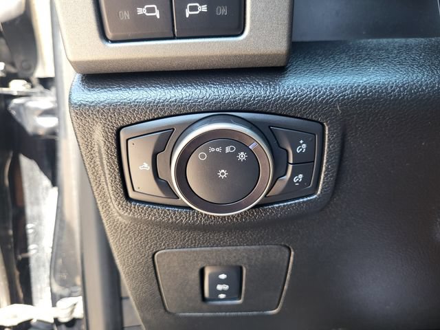 Used 2017 Ford F150 Raptor w/ Equipment Group 802A Luxury AWD/4WD image 21