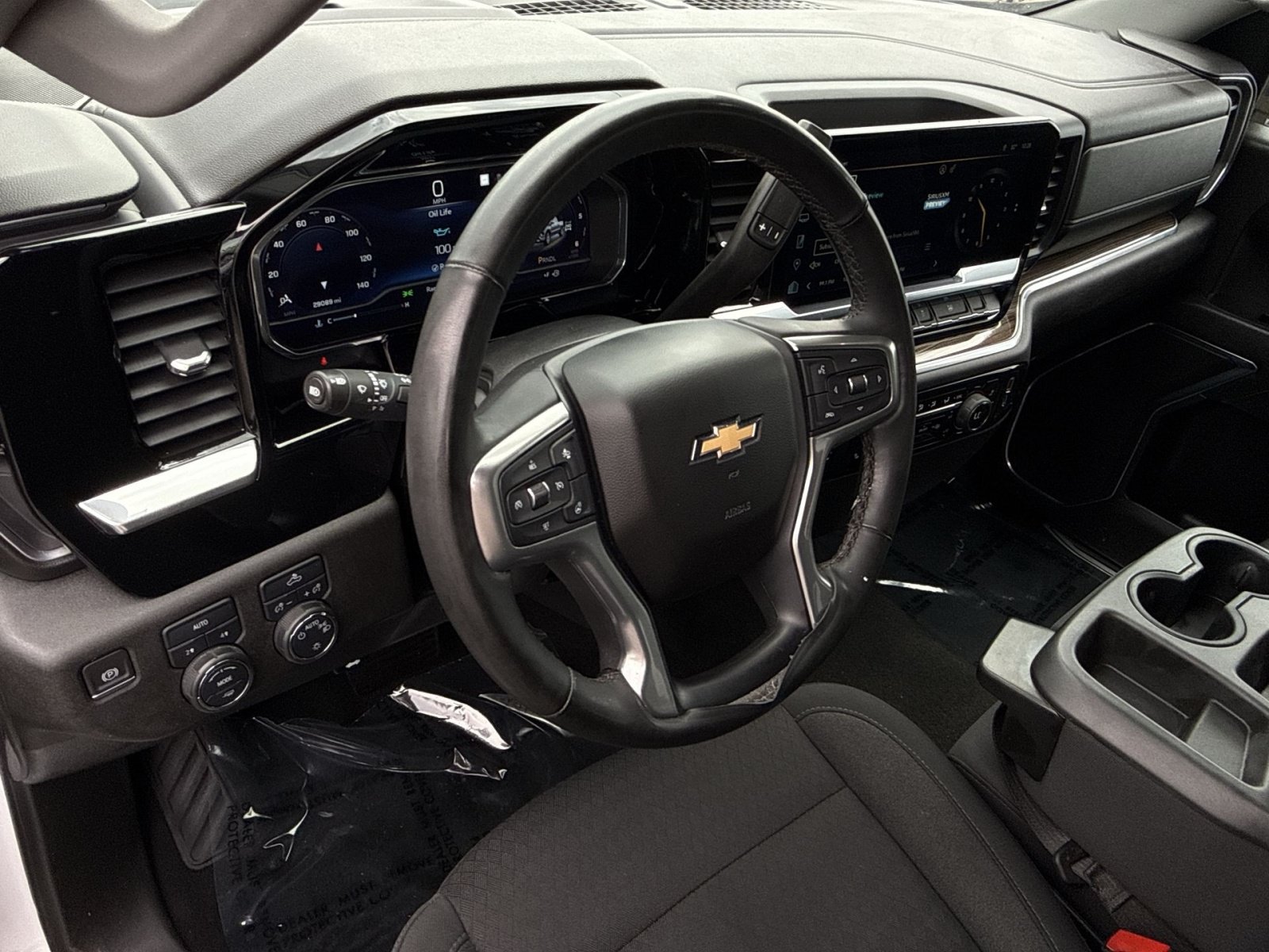 Used 2023 Chevrolet Silverado 1500 LT AWD/4WD image 13