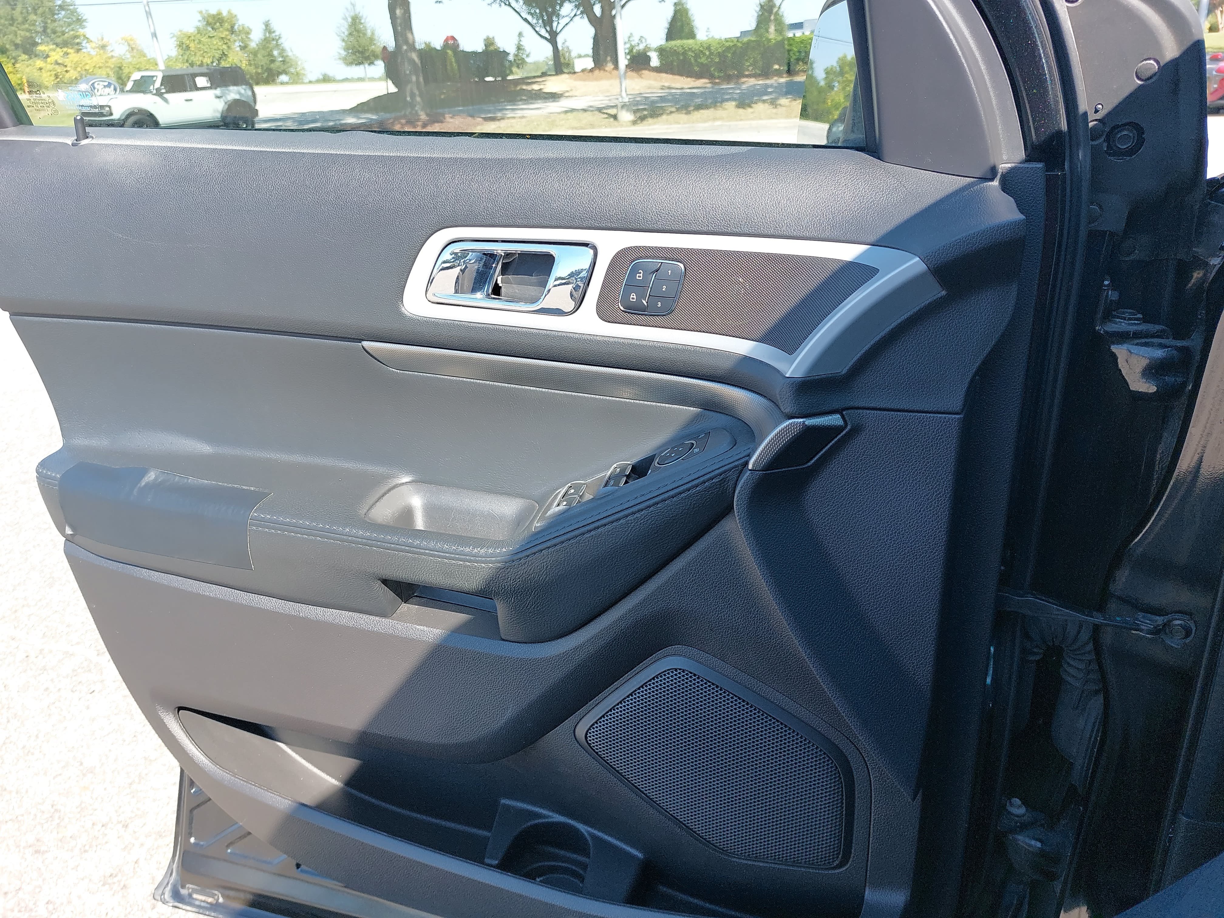 Used 2014 Ford Explorer Sport w/ Equipment Group 401A AWD/4WD image 28