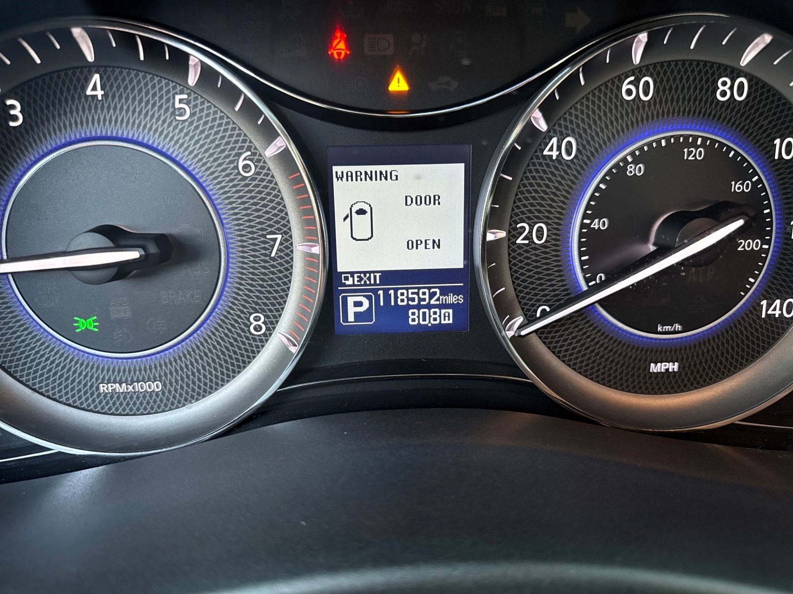 Used 2016 INFINITI QX80 4WD w/ Driver's Assistance Package image 16