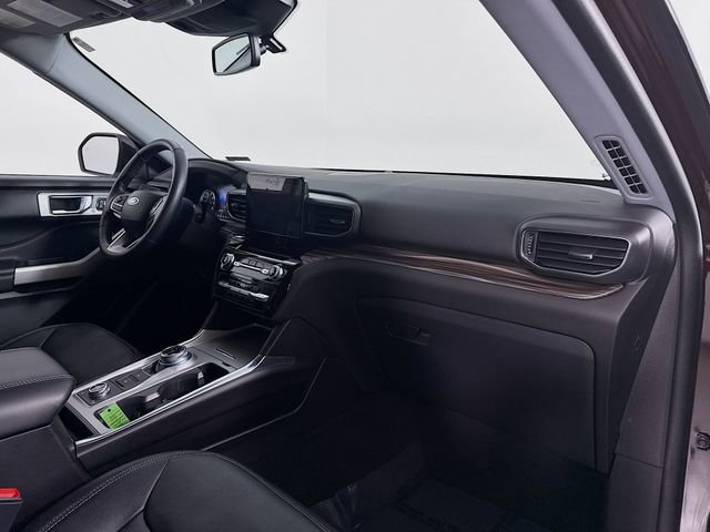 Used 2022 Ford Explorer Limited w/ Equipment Group 301A image 31