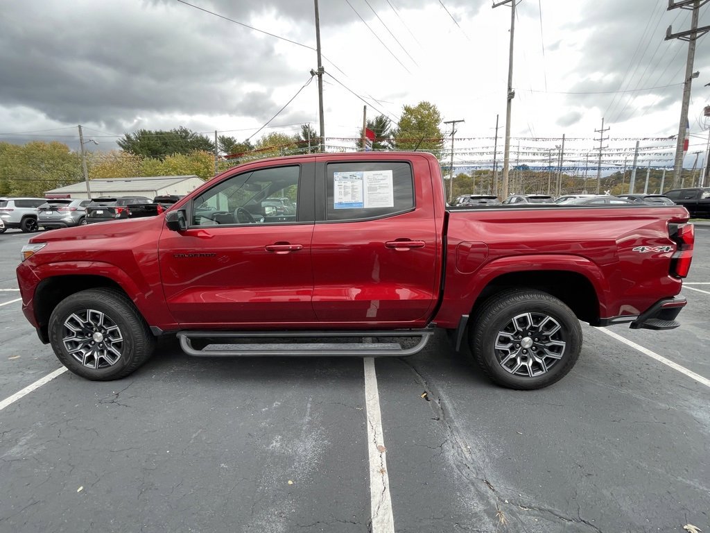 Used 2023 Chevrolet Colorado LT w/ LT Convenience Package III image 8
