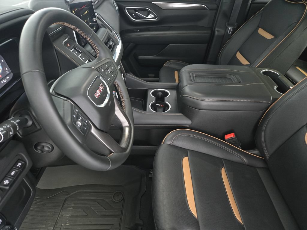 Used 2024 GMC Yukon AT4 w/ AT4 Premium Package AWD/4WD image 15