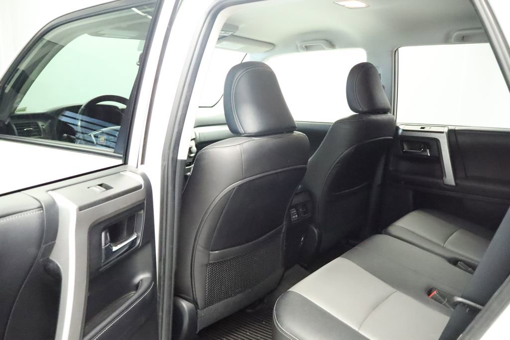 Used 2018 Toyota 4Runner SR5 Premium image 22