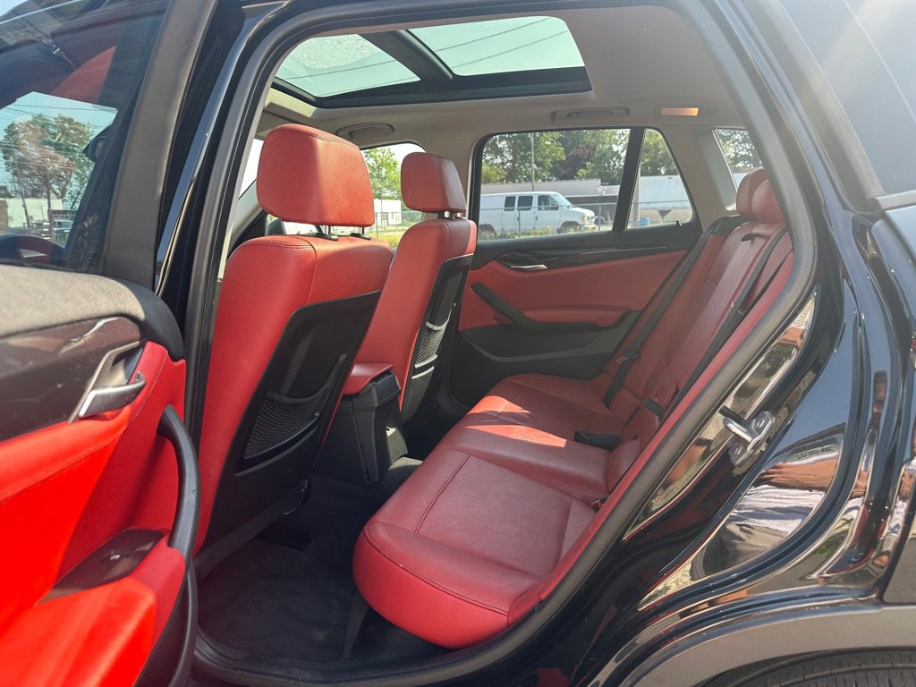 Used 2013 BMW X1 sDrive28i RWD image 11