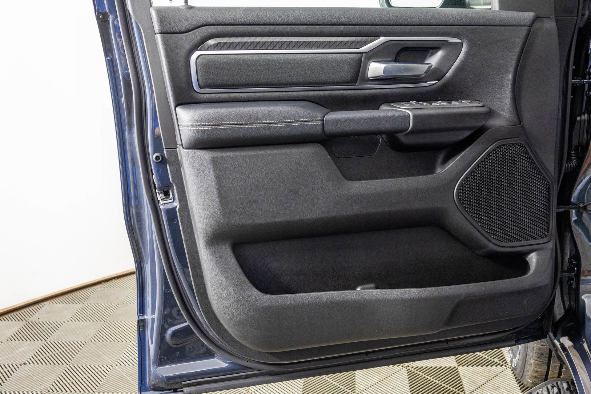 New 2026 RAM 1500 Big Horn AWD/4WD image 34