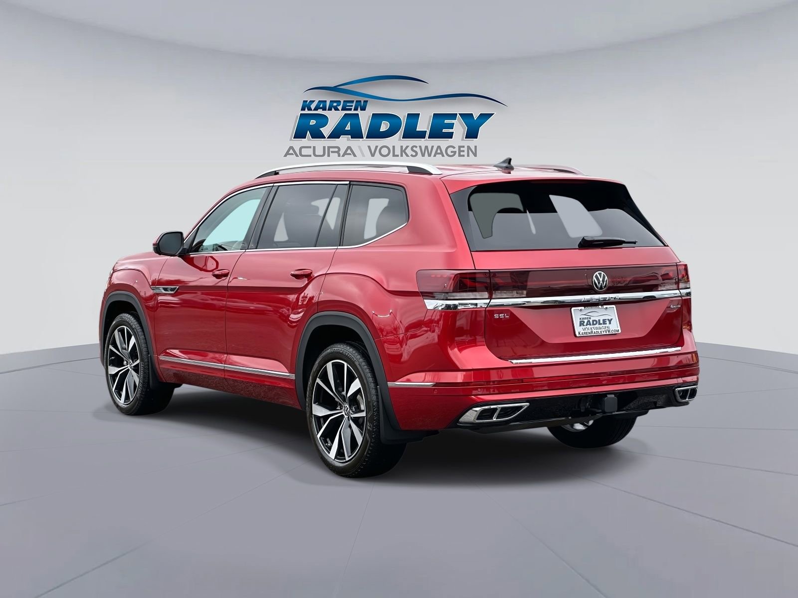 Certified 2025 Volkswagen Atlas SEL Premium R-Line image 4