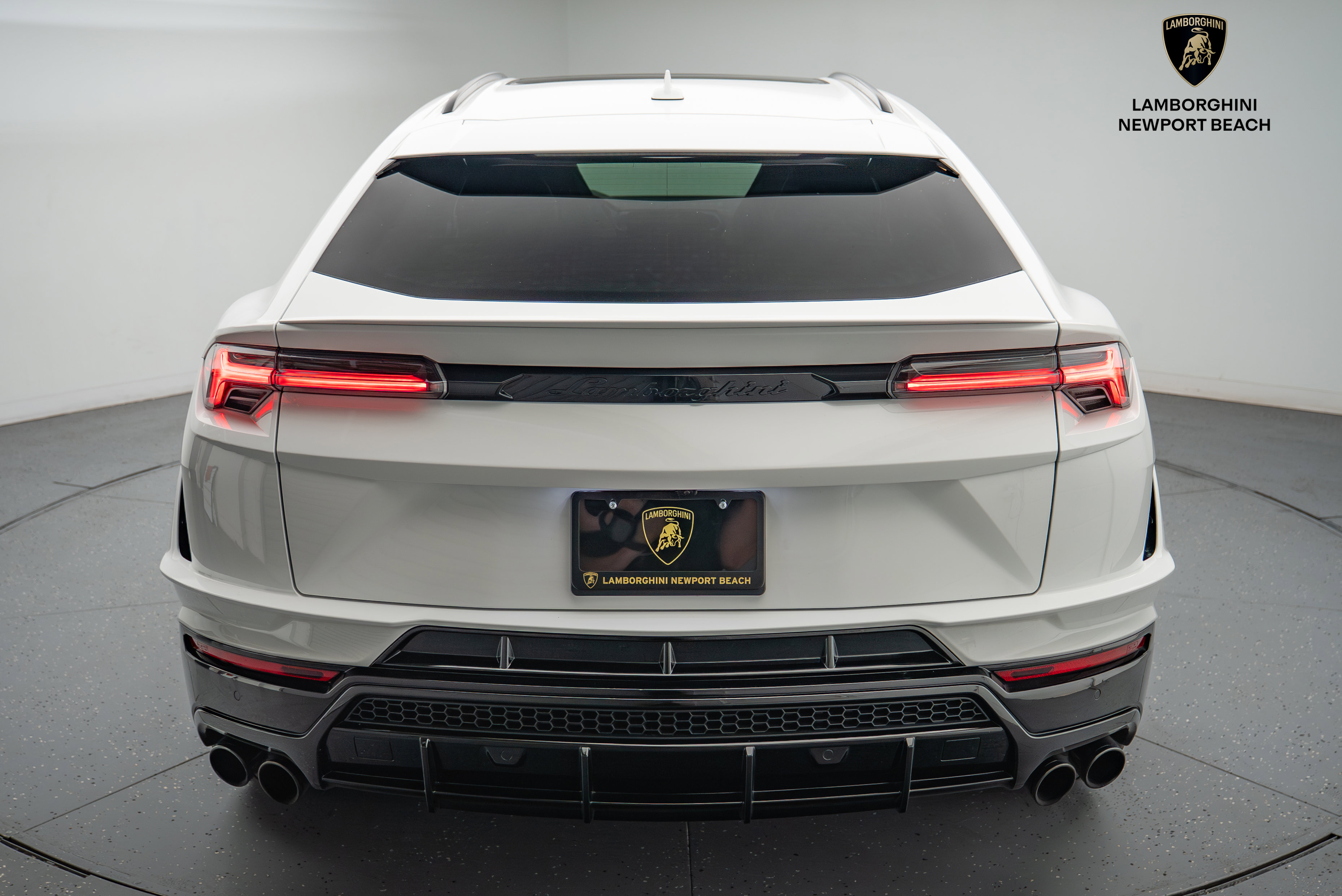 Used 2024 Lamborghini Urus S image 16