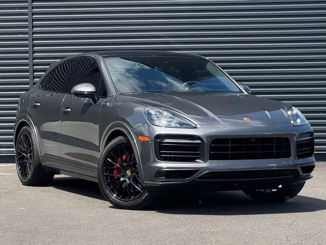 Used 2023 Porsche Cayenne GTS AWD/4WD image 9
