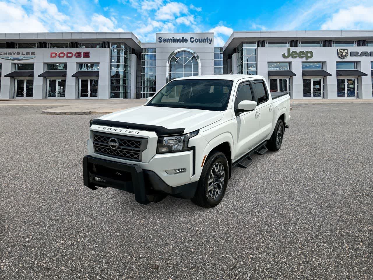 Used 2023 Nissan Frontier SV w/ SV Convenience Package RWD image 1