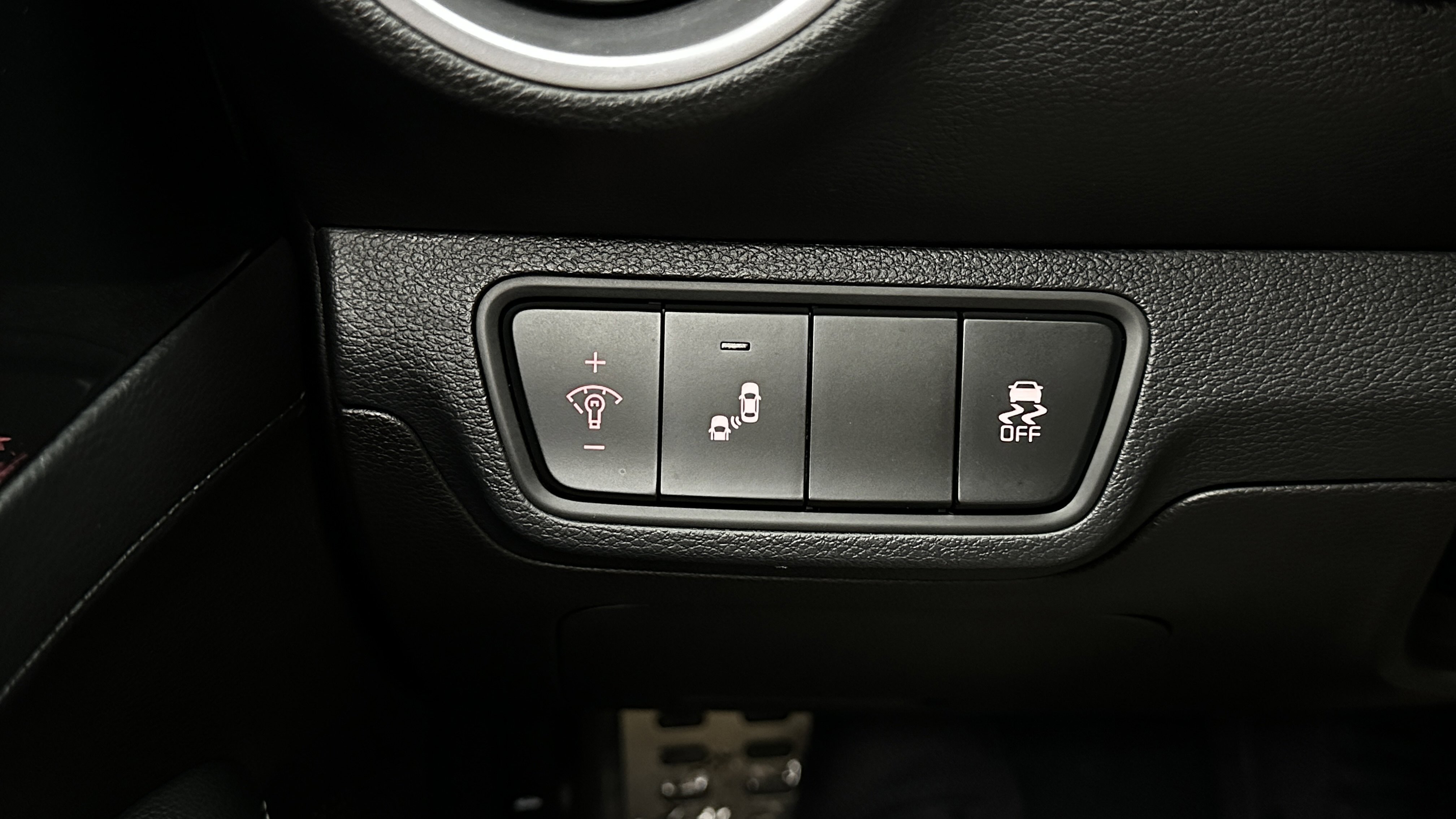 Used 2023 Kia Forte GT-Line w/ GT-Line Technology Package image 18