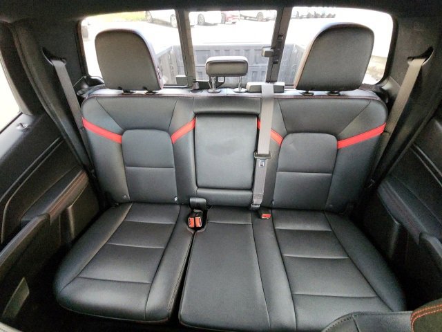 Used 2024 Chevrolet Colorado Z71 w/ Z71 Convenience Package 2 image 26