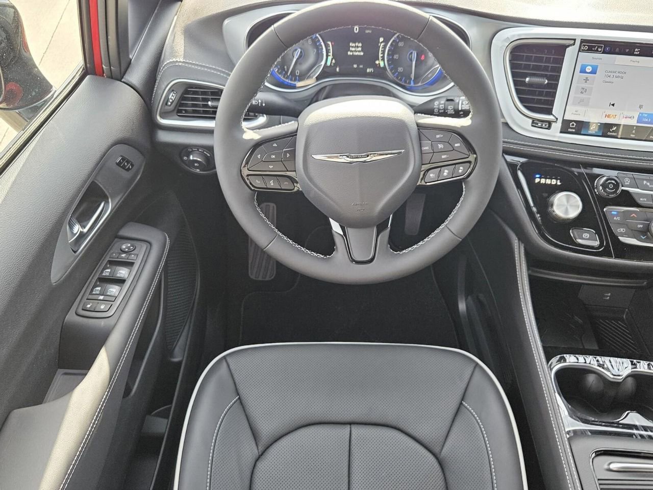 New 2026 Chrysler Pacifica Limited image 12