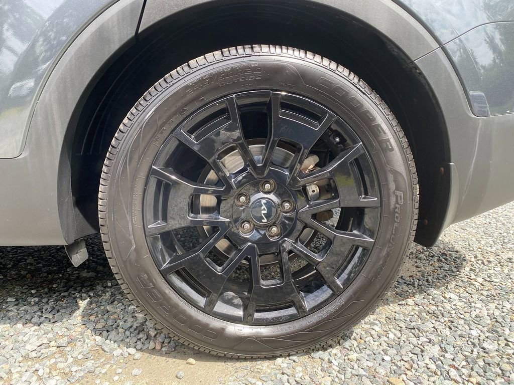 Used 2022 Kia Telluride SX w/ SX Prestige Package image 32