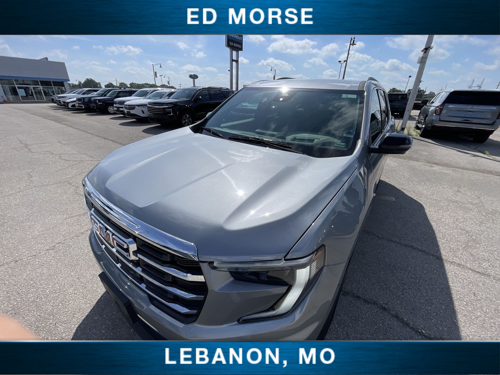 Certified 2026 GMC Acadia Elevation w/ Elevation Premium Package AWD/4WD image 19