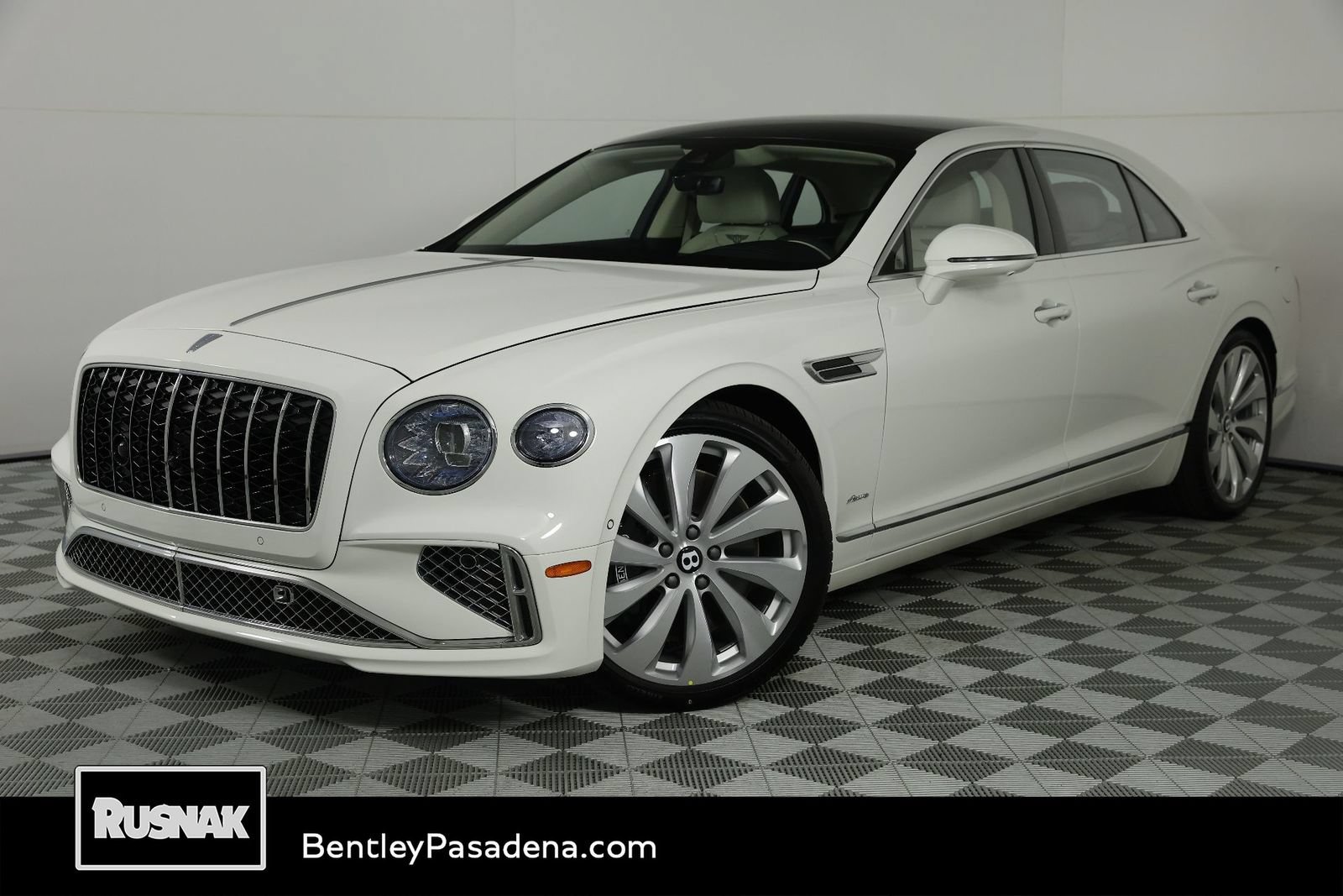 New 2026 Bentley Flying Spur Plug-In Hybrid AWD/4WD video 1