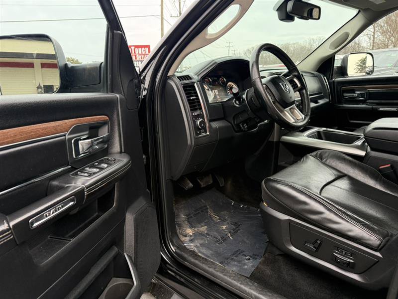 Used 2018 RAM 2500 Laramie w/ Sport Appearance Group AWD/4WD image 28