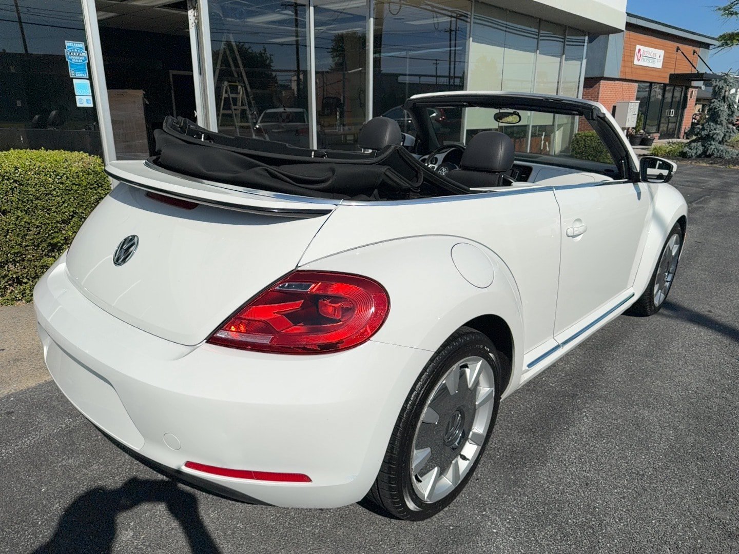Used 2013 Volkswagen Beetle 2.5 FWD image 3