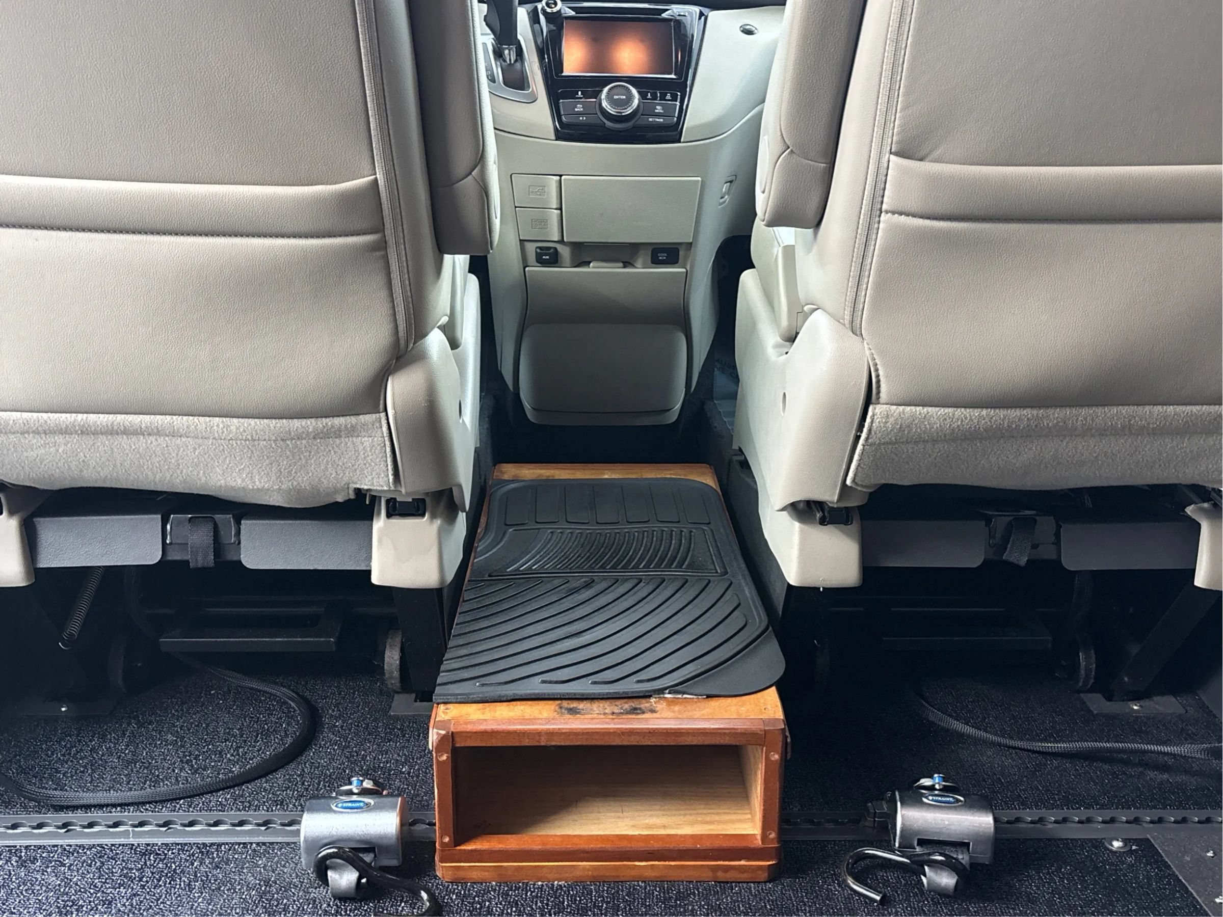 Used 2014 Honda Odyssey EX-L image 27