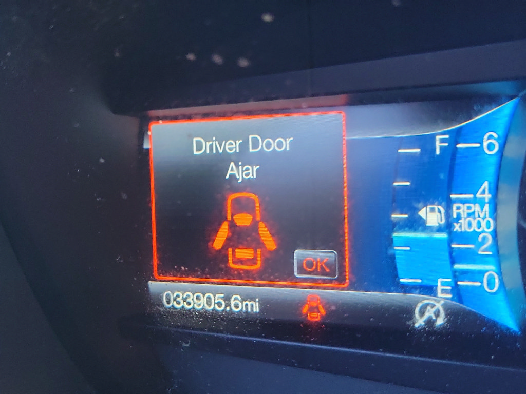 Used 2019 Ford Edge ST w/ Equipment Group 401A AWD/4WD image 27