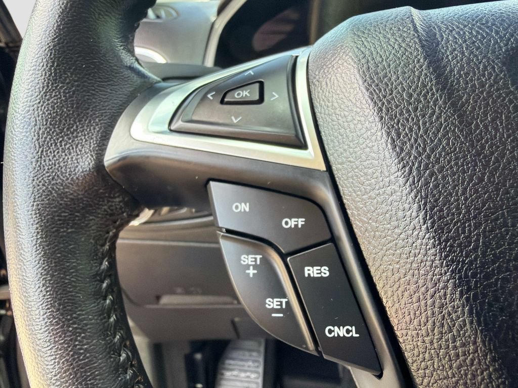 Used 2022 Ford Edge Titanium AWD/4WD image 29